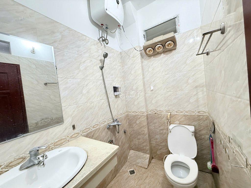 Cho thuê nhà riêng ngõ 255 Cầu Giấy, dt 35m x 5 tầng, 3 ngủ, 1 pk, bếp