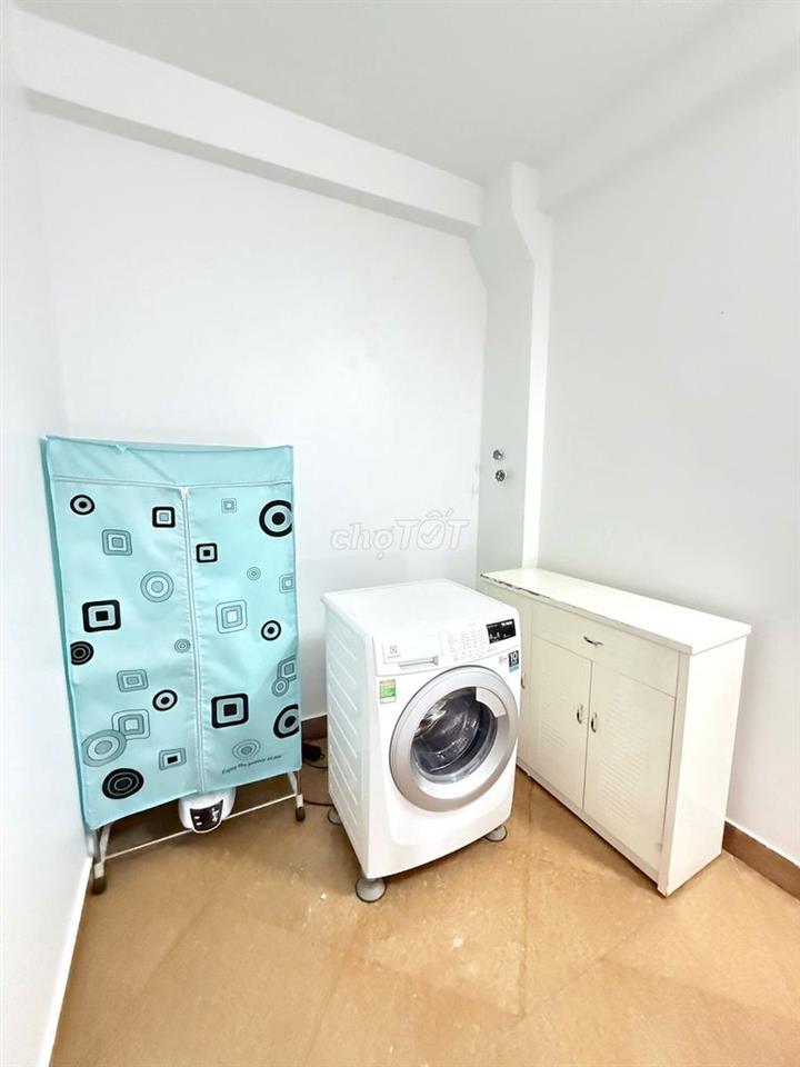Cho thuê nhà riêng ngõ 255 Cầu Giấy, dt 35m x 5 tầng, 3 ngủ, 1 pk, bếp