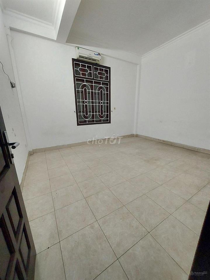 Cho thuê nhà ngõ 61 phố Phạm Tuấn Tài - 65M x 5 tầng đường ô tô tránh