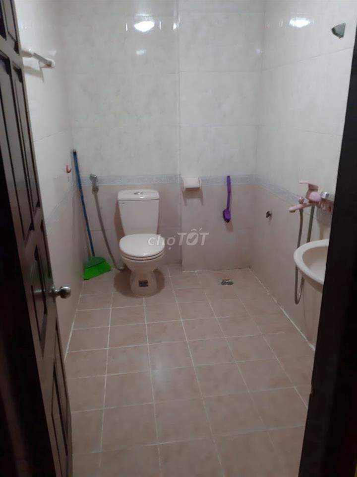 Nhà cho thuê ngõ 234 Hoàng Quốc Việt, 60m2 x 5 tầng, 20 triệu/tháng