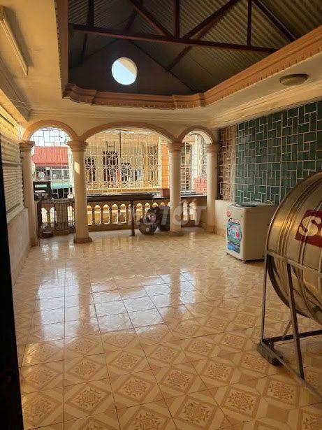Nhà cho thuê ngõ 234 Hoàng Quốc Việt, 60m2 x 5 tầng, 20 triệu/tháng
