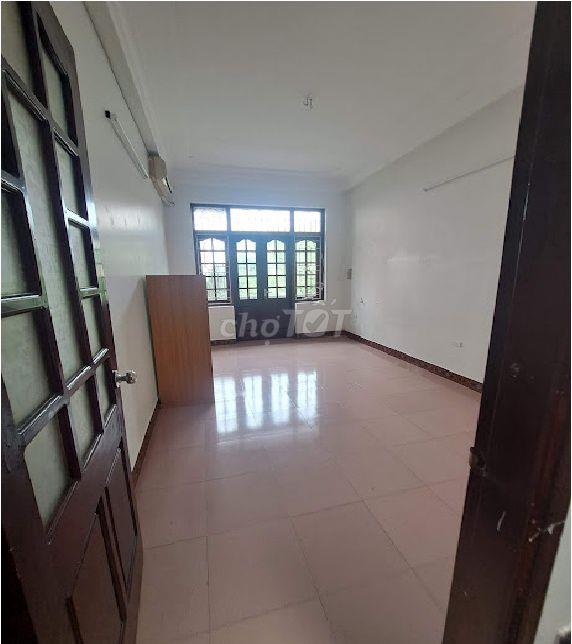 Nhà mặt ngõ 2 Hoàng Sâm - 50M x 5 Tầng có điều hòa, bếp,  cửa để ôtô