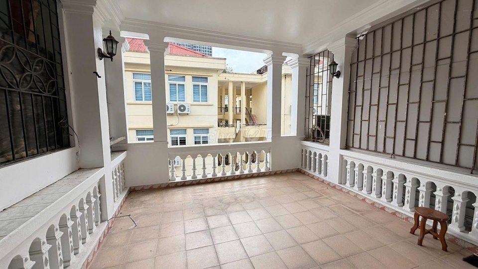 Cho thuê nhà ngõ 43 Nguyễn Phong Sắc, Dt 35m x 5 tầng, Giá 16 triệu/th