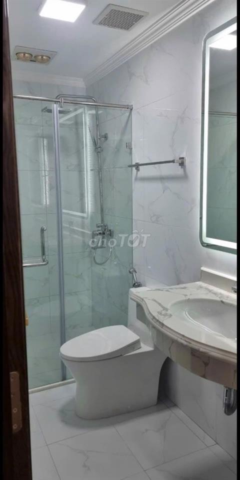 Nhà ngõ 1 Phạm Tuấn Tài - DT 60m x 6 Tầng có Thang Máy - ĐH - Mới đẹp