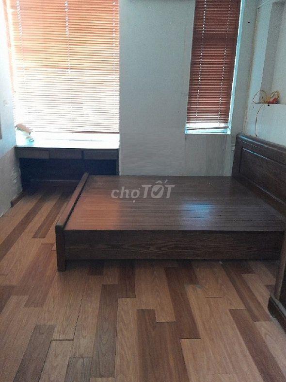 Cho thuê nhà ngõ 132 Cầu Giấy, Dt 45m2 x 4 tầng có đh, Nl, Bếp 