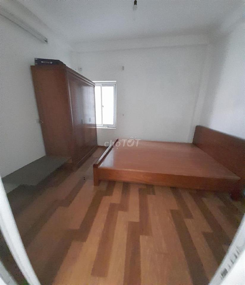 Cho thuê nhà ngõ 132 Cầu Giấy, Dt 45m2 x 4 tầng có đh, Nl, Bếp 