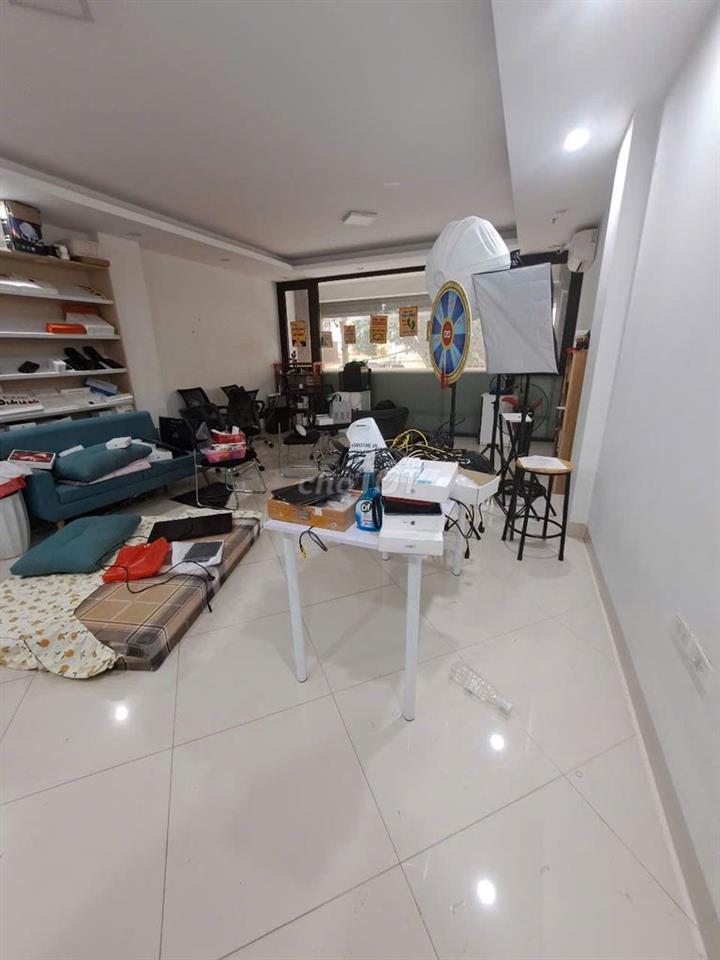 Nhà ngõ 6 Trần Quốc Hoàn - Dt 60m2 x 2 tầng - Tiện làm VP - Kinh Doanh
