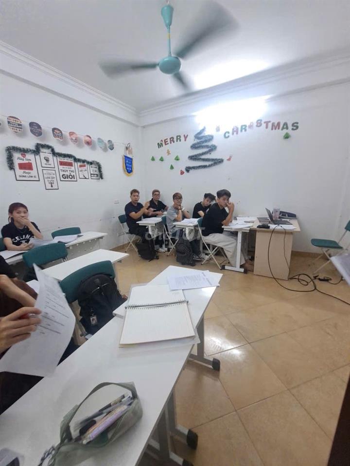 Nhà 5 tầng  ngõ 6 phố Trần Quốc Hoàn - cạnh trường Nguyễn Bỉnh Khiêm