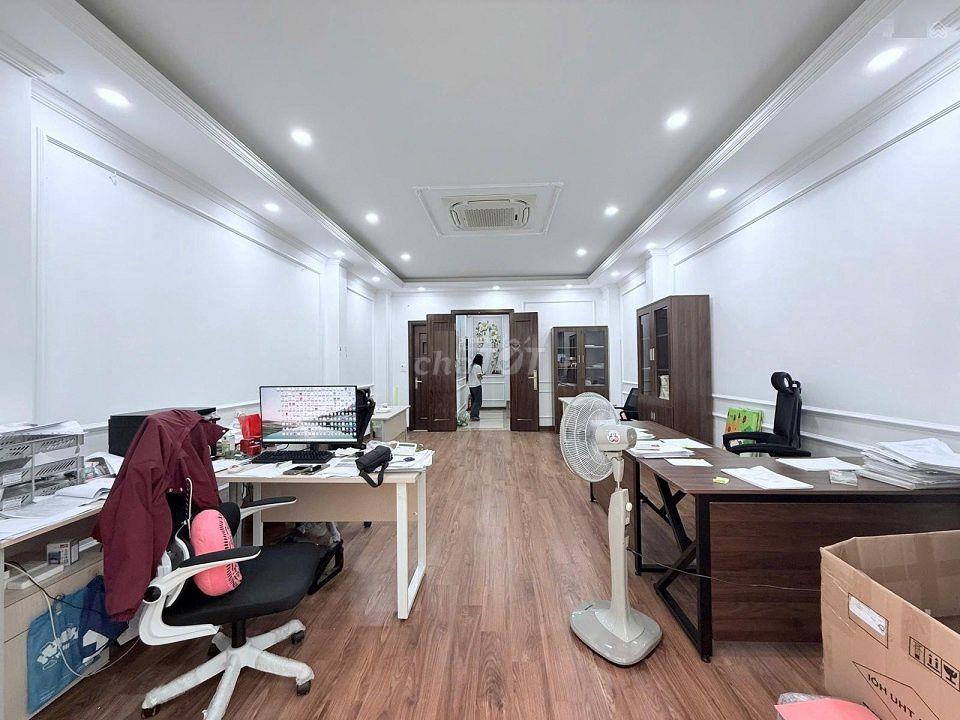 Nhà ngõ 3 Phạm Tuấn Tài - Dt 55m2 x 6 tầng thông sàn / Thang Máy 