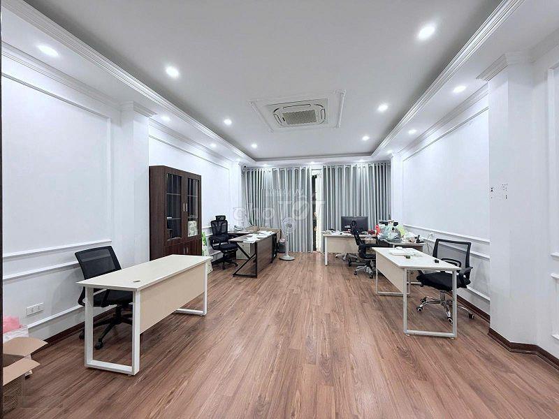 Nhà ngõ 3 Phạm Tuấn Tài - Dt 55m2 x 6 tầng thông sàn / Thang Máy 