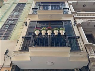Cho thuê nhà ngõ 5 phố Hoàng Sâm - 50M2 x 5 Tầng mới đầy đủ nội thất 