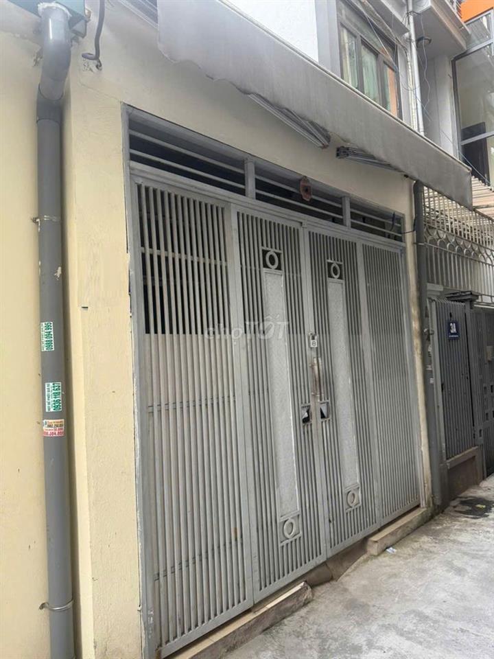Cho thuê nhà riêng ngõ 5 Nguyễn Khánh Toàn, 60m2 x 1,5 tầng, 9 triệu