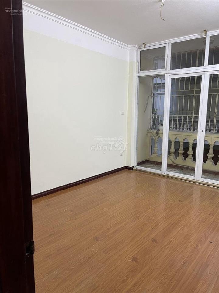 Nhà cho thuê ngõ 125 Trung Kính - 50M x 5 tầng - Giá chỉ 23 triệu/th
