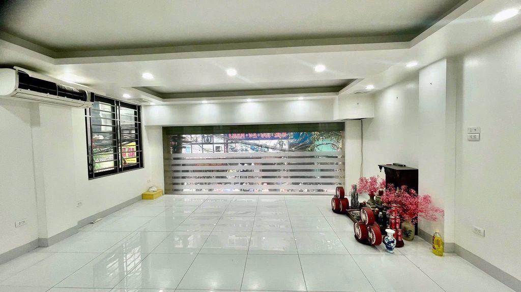 Nhà mặt phố Trần Quốc Vượng, Dt 60m2 x 7 tầng thông sàn, mặt tiền 5,5m
