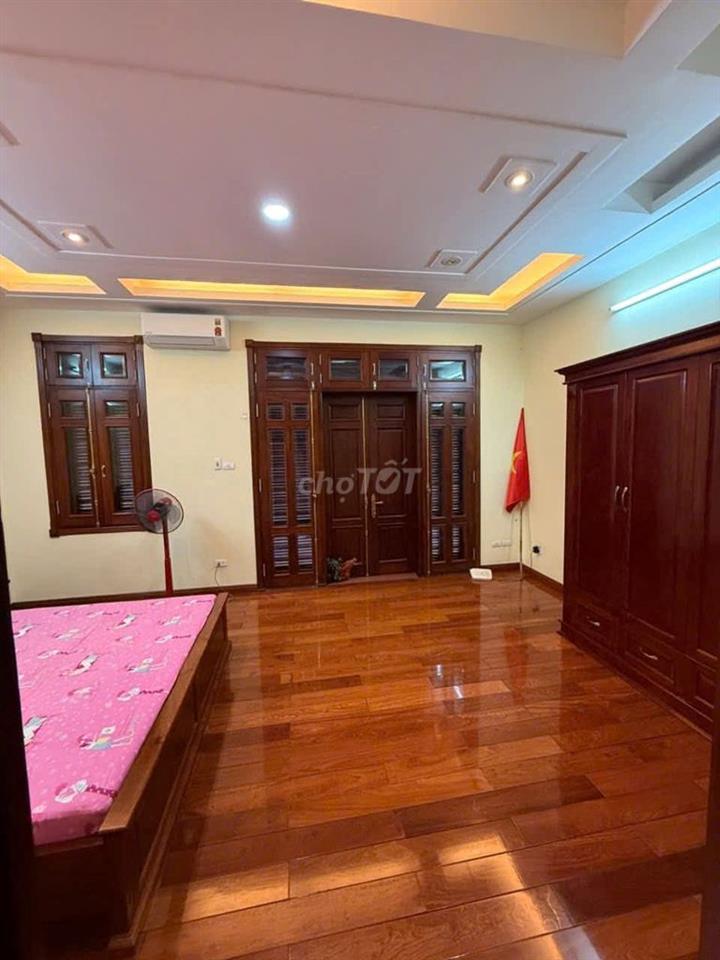 Nhà liền kề ngõ 37 phố Trần Kim Xuyến, 75M x 5 tầng nhà đẹp, đủ đồ Nt