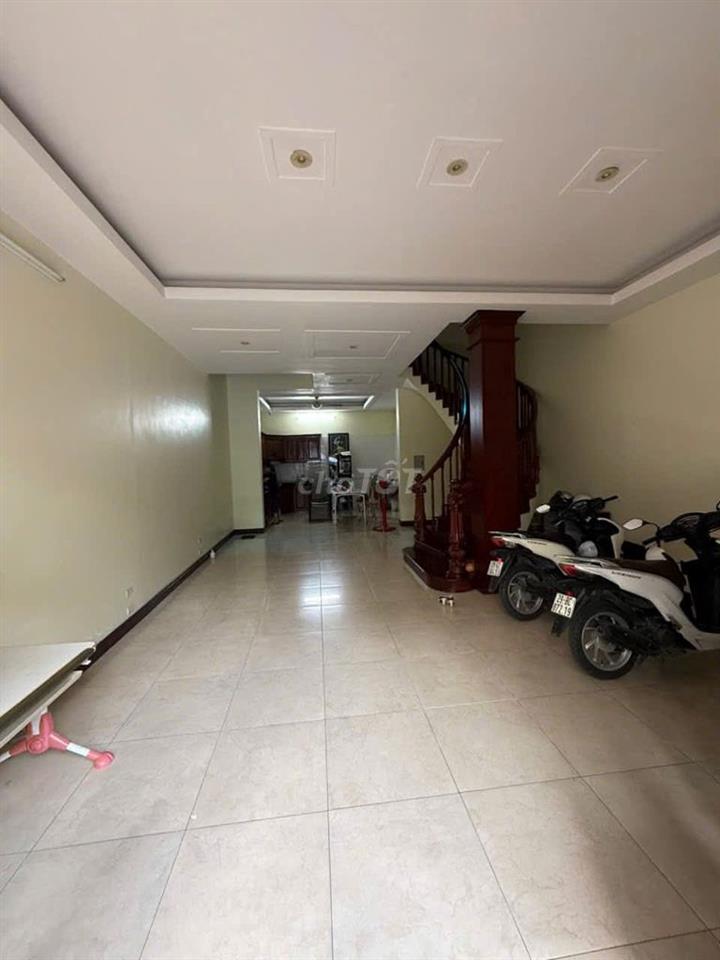 Nhà liền kề ngõ 37 phố Trần Kim Xuyến, 75M x 5 tầng nhà đẹp, đủ đồ Nt