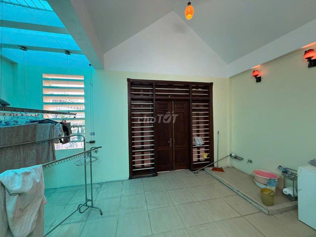 Nhà liền kề ngõ 37 phố Trần Kim Xuyến, 75M x 5 tầng nhà đẹp, đủ đồ Nt