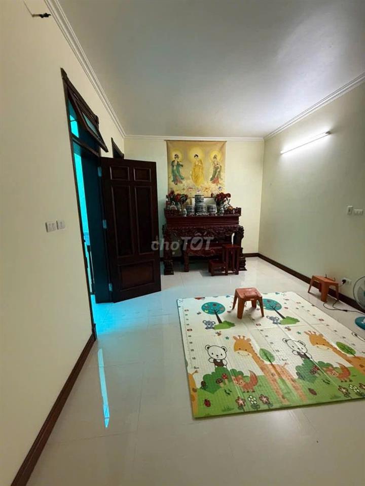 Nhà liền kề ngõ 37 phố Trần Kim Xuyến, 75M x 5 tầng nhà đẹp, đủ đồ Nt