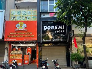 Nhà  mặt phố Nguyễn Khang , Dt 40m2 x 3 tầng kinh doanh mọi loại hình