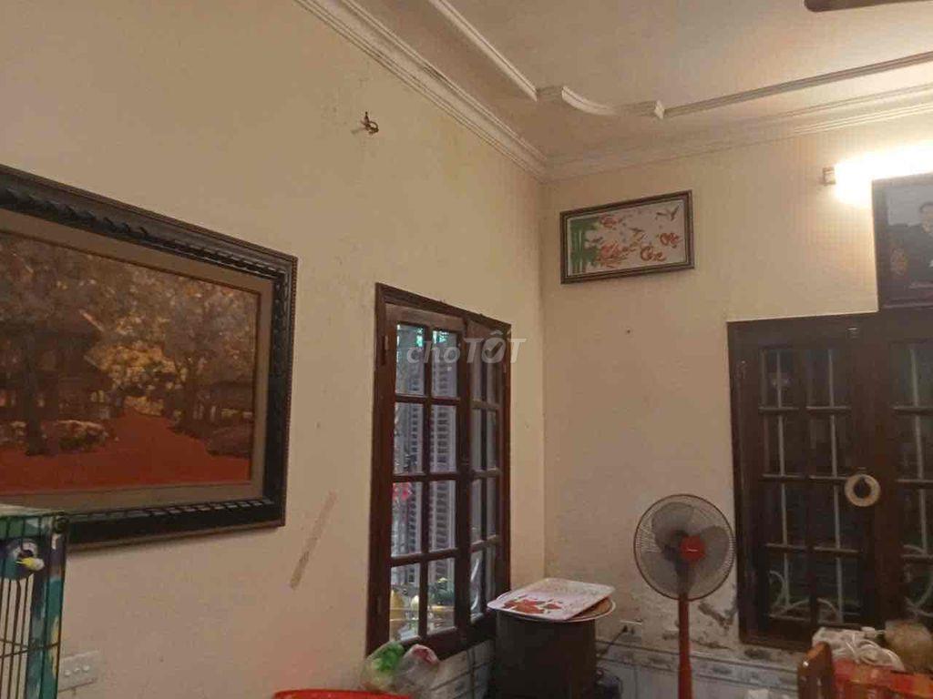 cho thuê nhà 100 m2 -3 tầng