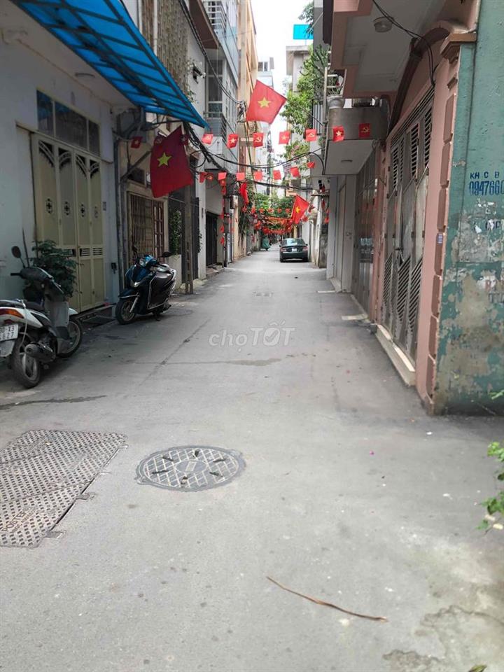 cho thuê nhà 100 m2 -3 tầng