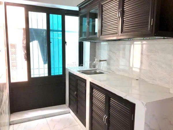 Còn 4 phòng giá 2.7tr – 3.5tr – 3.8tr – 4tr ngay cạnh ĐH Thương Mại