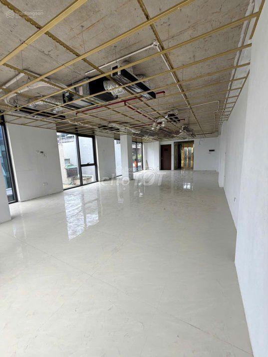 Cho thuê tòa nhà văn phòng 367 HOÀNG QUỐC VIẸT mới xây dựng