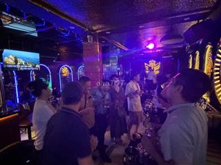 Sang Nhượng Quán Karaoke TIPTOP 189 Quan Hoa, Hà Nội