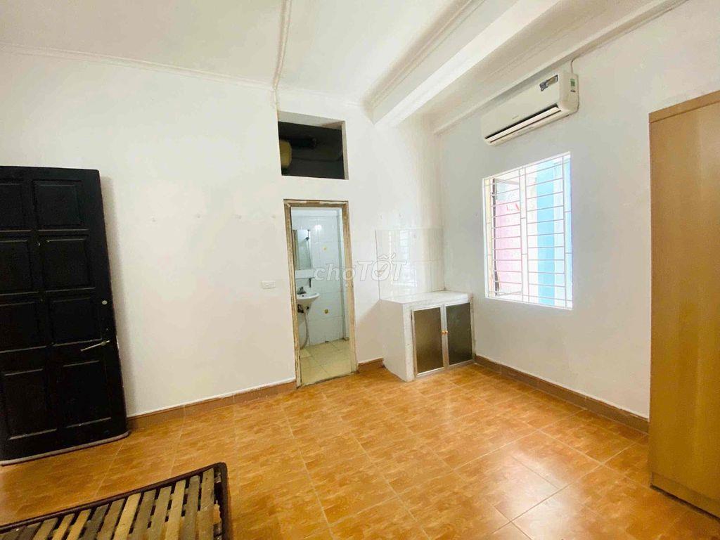 ngõ 176 Văn Hội ( gần ĐH mỏ, học viện Tài Chính,..)