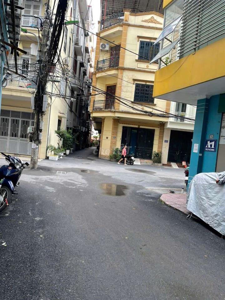 CHO THUÊ CĂN HỘ 80m²,TẦNG 3, 2 PHÒNG NGỦ, GẦN TRƯỜNG HỌC, BẾN XE BUÝT