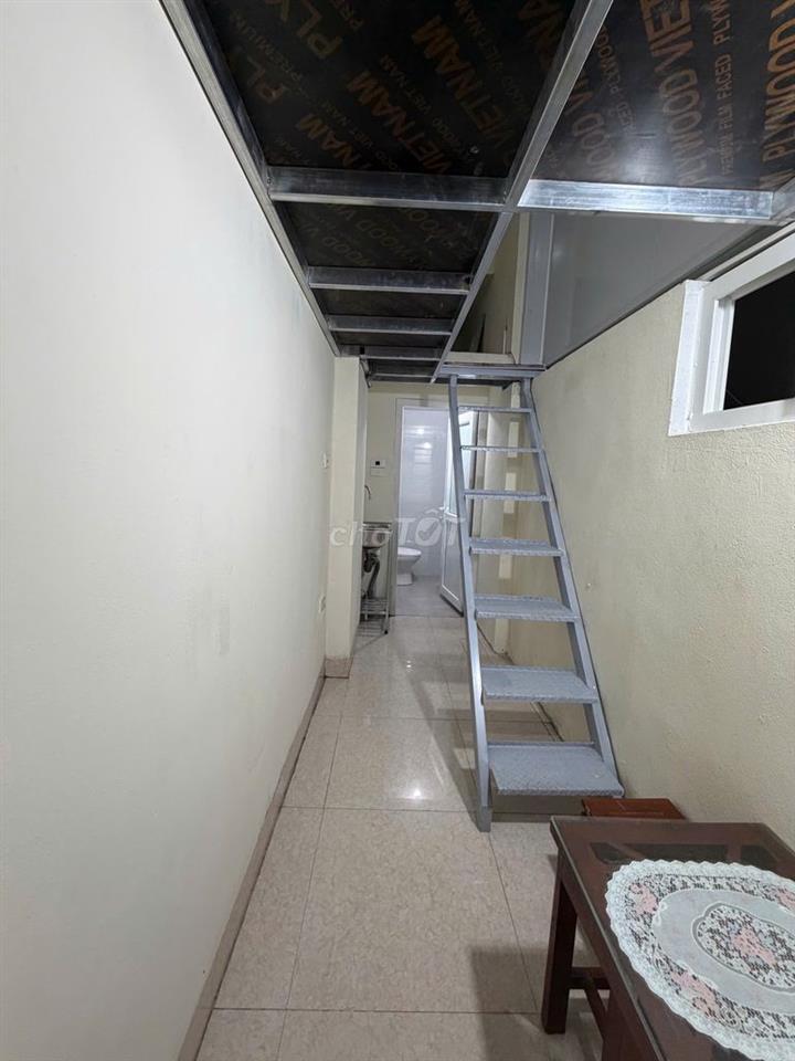 Phòng trọ khép kín 25 m2 trong ngõ 210 Hoàng Quốc Việt