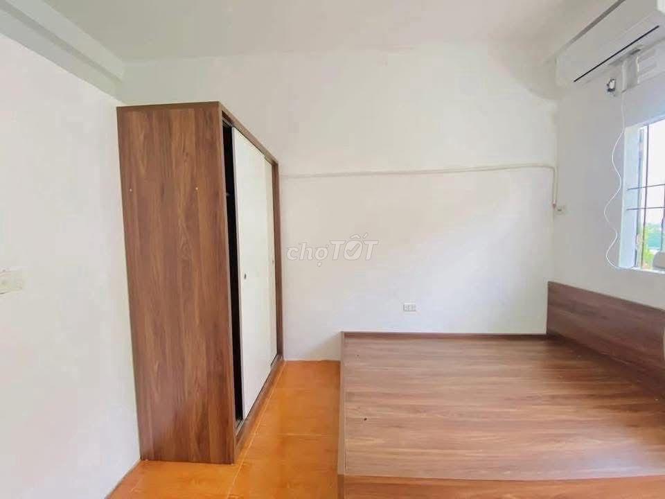 Ngõ 228 Nguyễn Trãi và 211 Khương trung