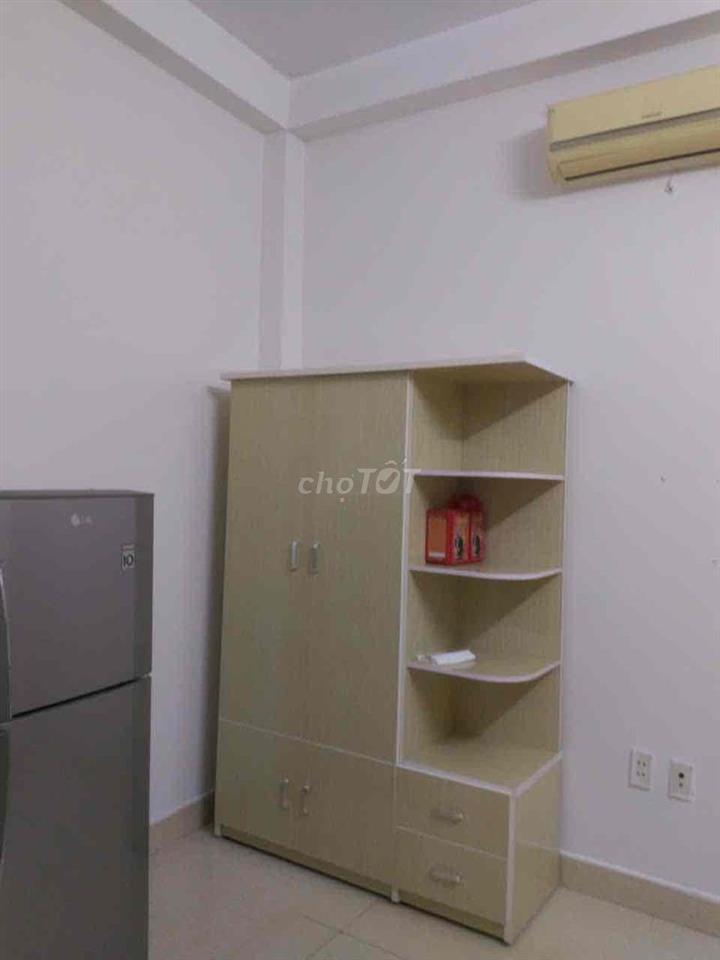 Cho thuê phòng trọ 28m2 ngay ngã tư Cầu giấy nội thất đầy đủ mới tinh