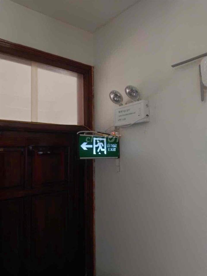 Cho thuê phòng trọ 28m2 ngay ngã tư Cầu giấy nội thất đầy đủ mới tinh