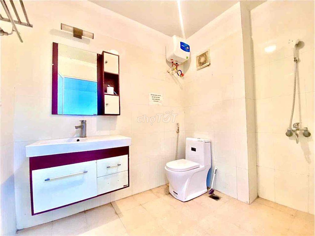 Phòng 1N1K cạnh trường ĐH Điện Lực, Kỹ Thuật Quân Sự