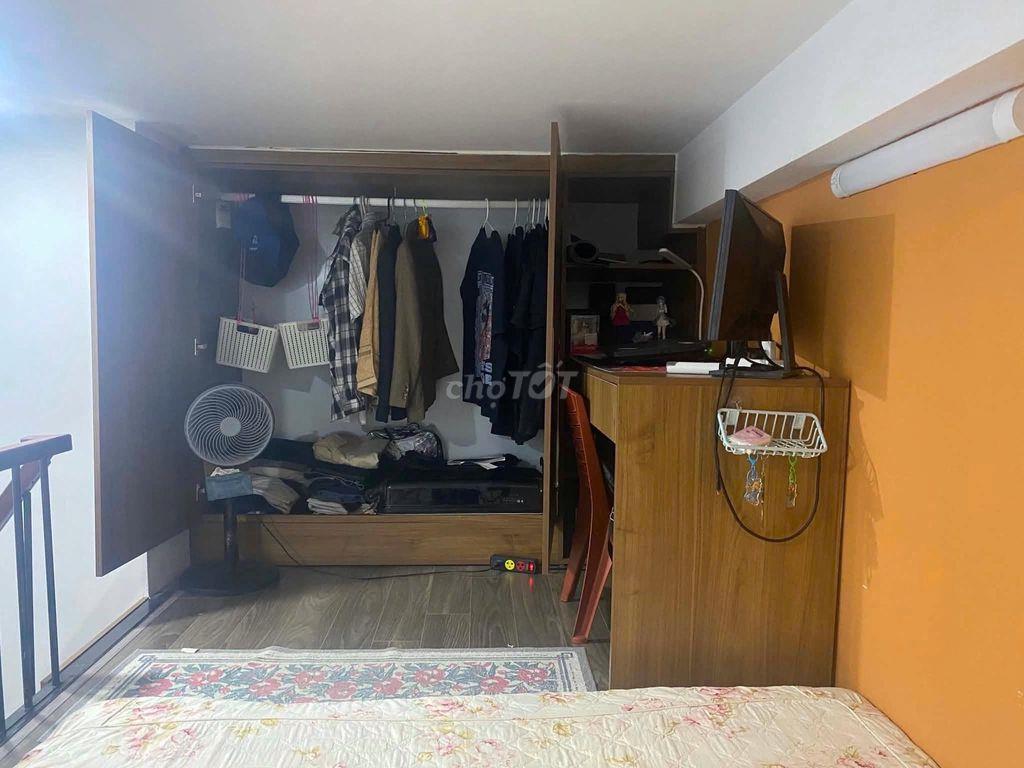 P601 đủ đồ có ban công và gác xép