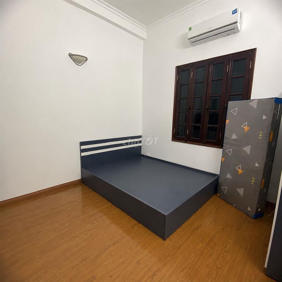 Nhượng phòng Phùng Chí Kiên, Cầu Giấy 25m2 giá 3tr5