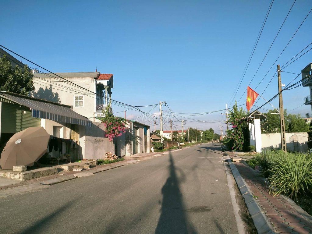 Bán đất đấu giá xã Thượng Vực, mặt đường liên xã, kinh doanh...