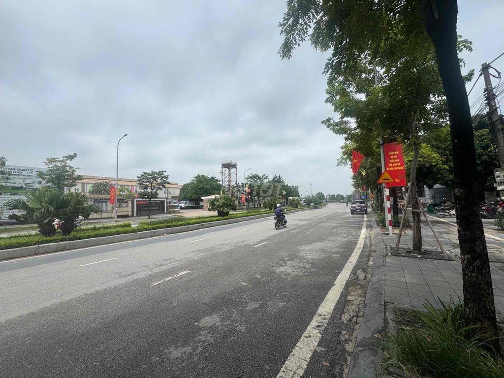 Bán Gấp 95m2 , Trục chính đường Lê Hữu Tựu, Mặt đường kinh doanh