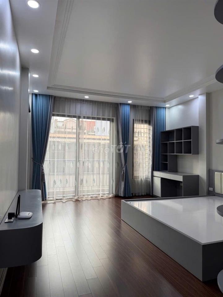 Bán gấp siêu phẩm Gia Thụy Nguyễn Văn Cừ Long Biên Hà Nội