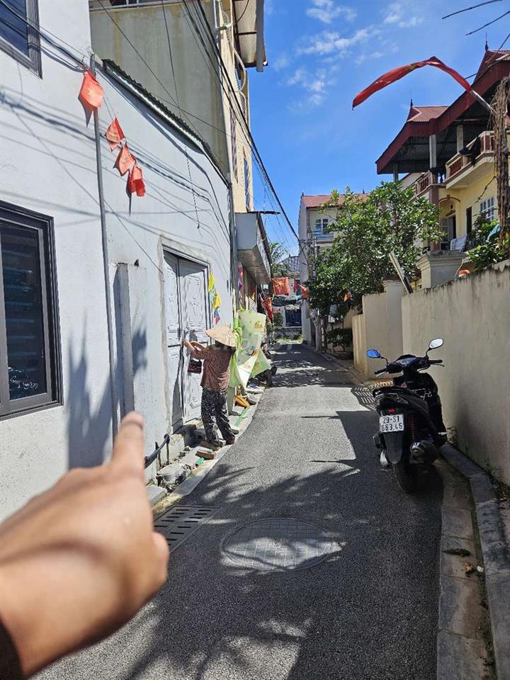 Bán Đất full.thổ cư tặng nhà cấp 4 đường rộng thoáng giá 3.6 tỷ