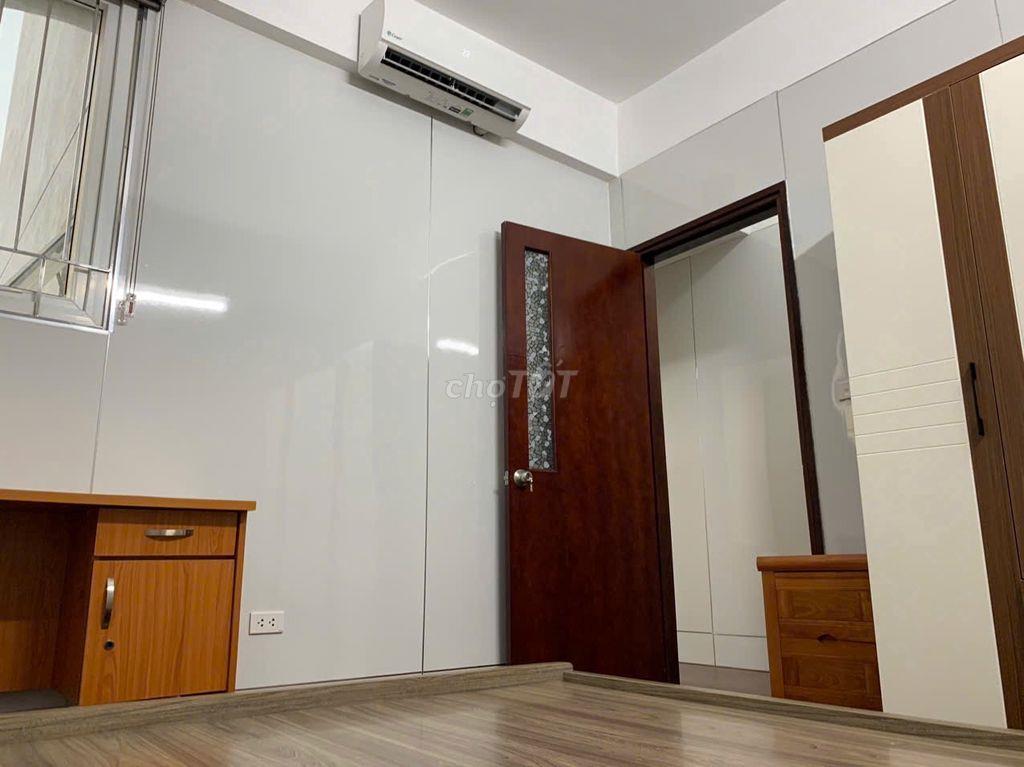 bán căn hộ chung cư CT2A Hoàng Cầu sổ đỏ 58m giá 5,8 tỷ