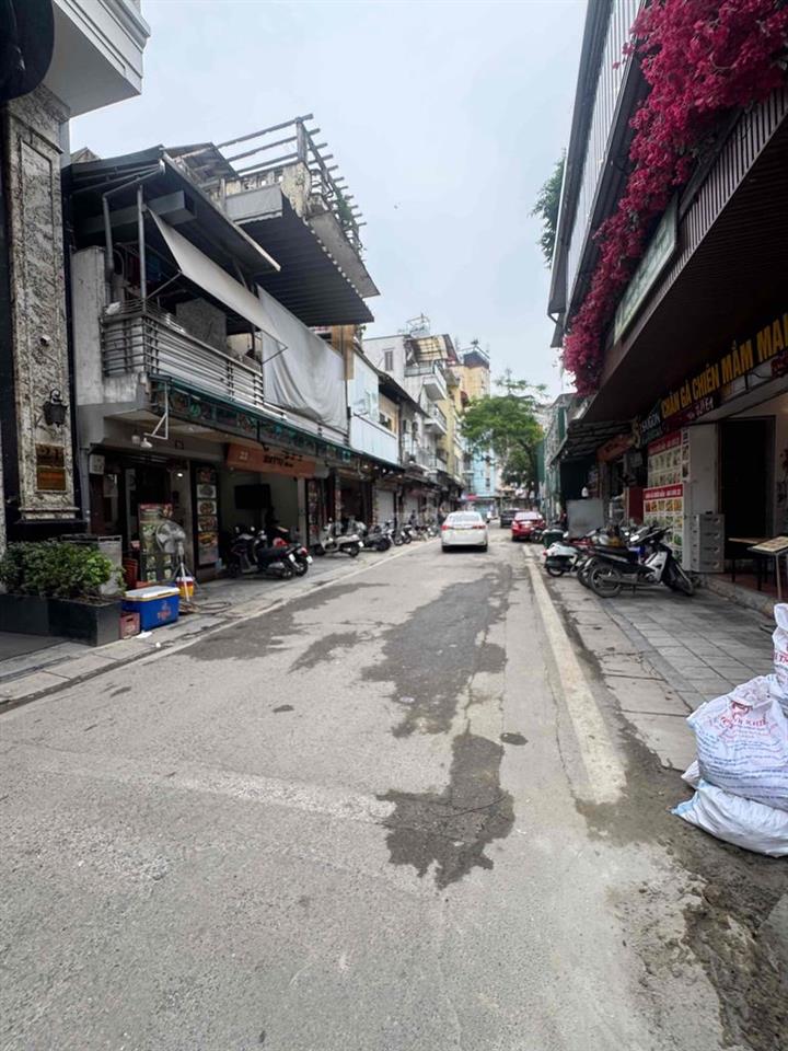 🏨 Siêu phẩm khách sạn mặt phố Lương Ngọc Quyến – Trung tâm phố cổ Hoàn