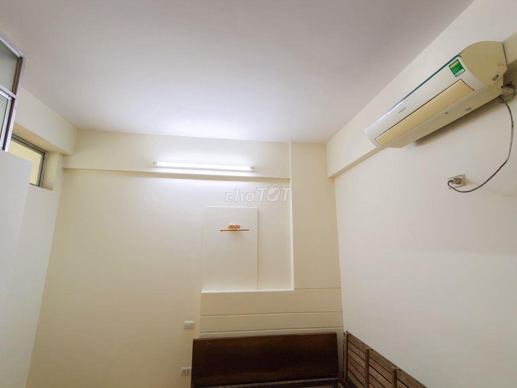 Bán căn hộ chung cư 90m2, 3PN, 2WC, Chung cư B7 Kim Liên