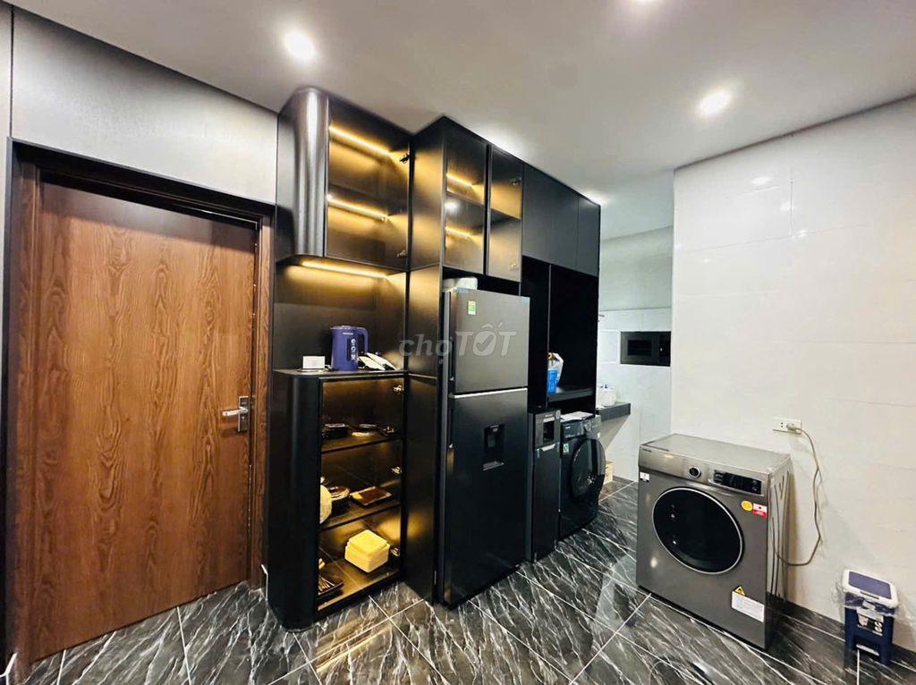 Căn hộ tập thể bộ thương mại - đối diện ĐH Y HN - full nội thất đẹp