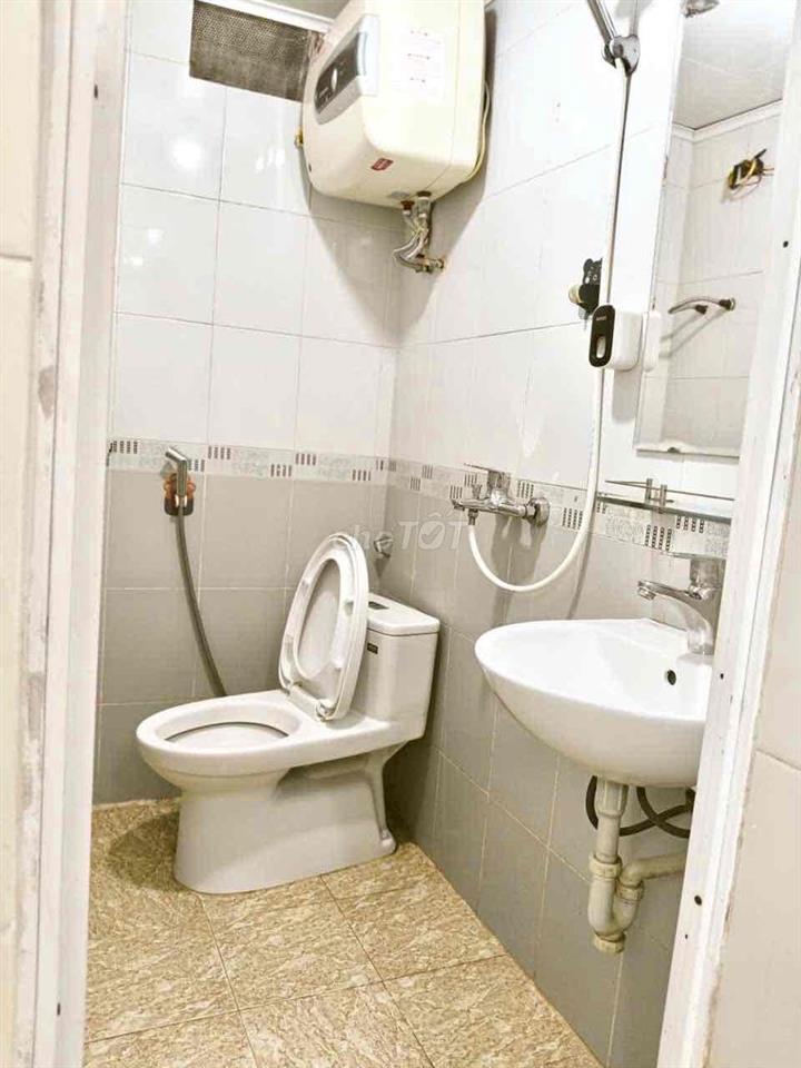 1N1K - Tầng 1 Tập thể B3 Vĩnh Hồ, Đống Đa