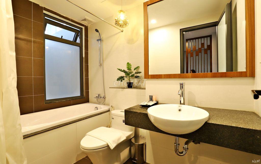 Cho Thuê Căn Hộ Dịch Vụ Studio Cao Cấp 40m² Âu Cơ Tây Hồ Hà Nội
