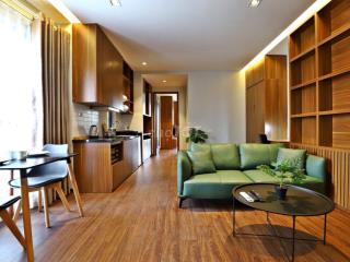 Cho Thuê Căn Hộ Dịch Vụ Cao Cấp 1 Ngủ 1 Khách 70m² Âu Cơ Tây Hồ Hà Nội