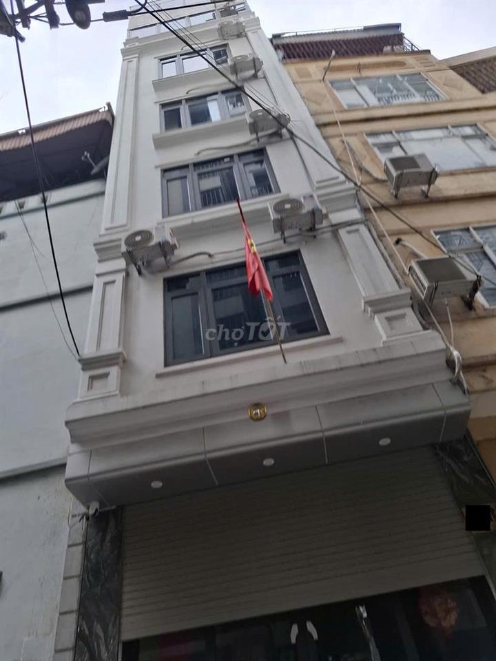 Nhà 32m2 x 7 tầng, THANG MÁY, MỚI - ĐẸP, ngõ 2 ô tô tránh,  12 tỷ