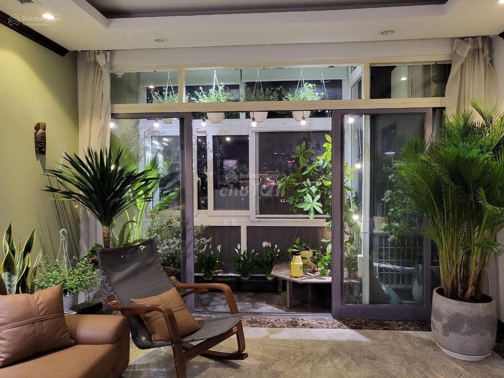 Bán Căn Hộ SỔ ĐỎ  95 m2, 3PN, 2WC tại đường Phạm Hùng, giá 6,8 tỷ.